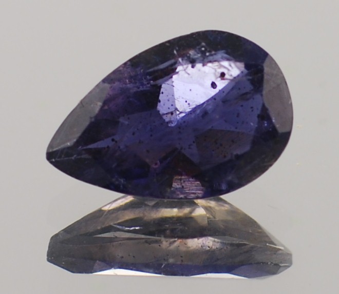 pear iolite